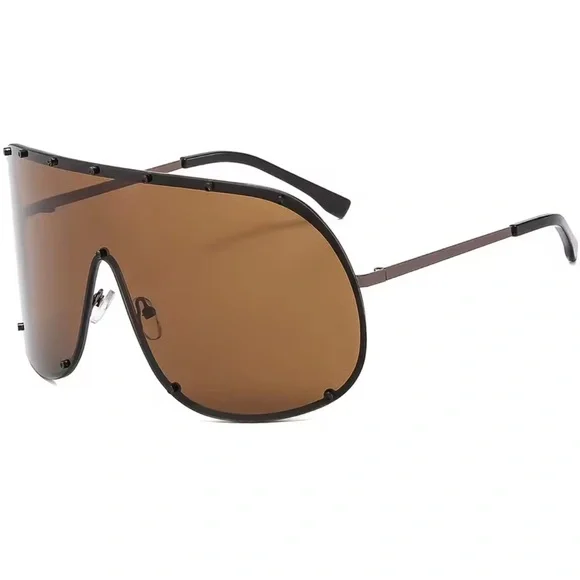 Stylish Aviator Style Sunglasses - Picture 2 of 5